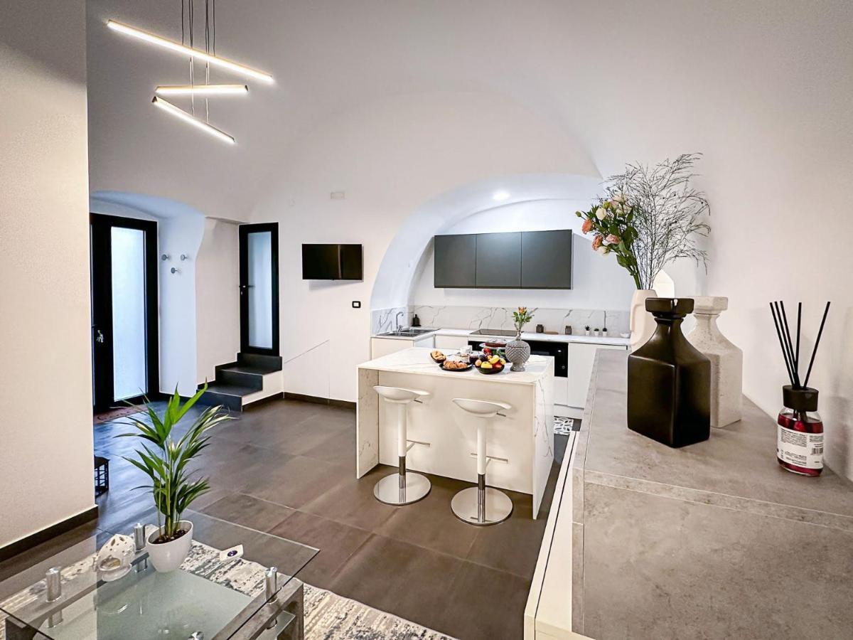 Marbel Suite Adelfia Buitenkant foto